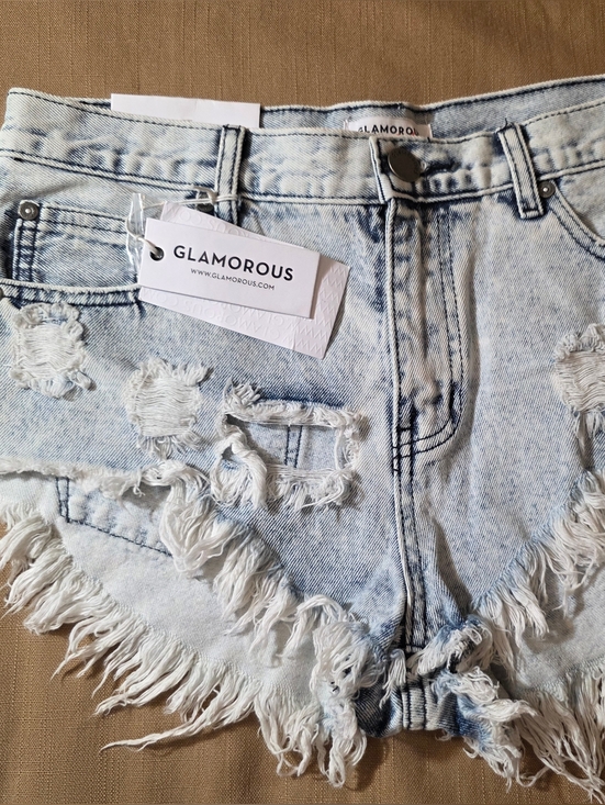 Glamorous Pants - Glamorous Light Acid Wash Fringe Hem Denim Shorts - White/Blue